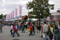 Messebesucher 1