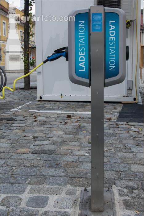 Elektro Ladestation 6
